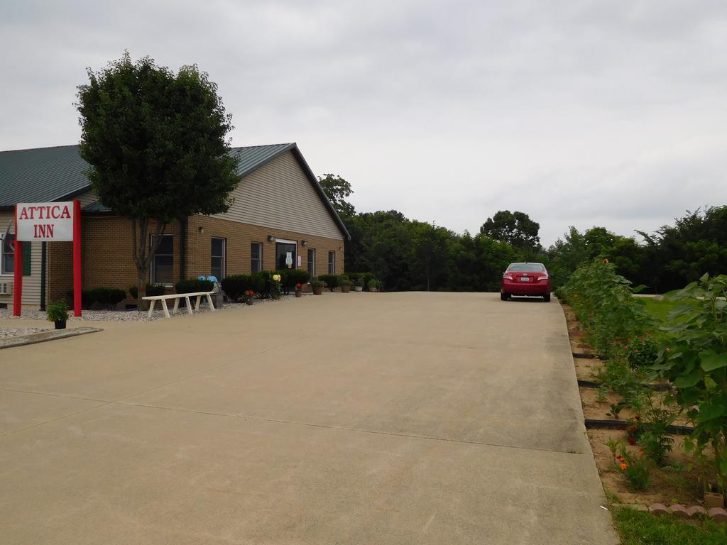 Attica Inn Hotel