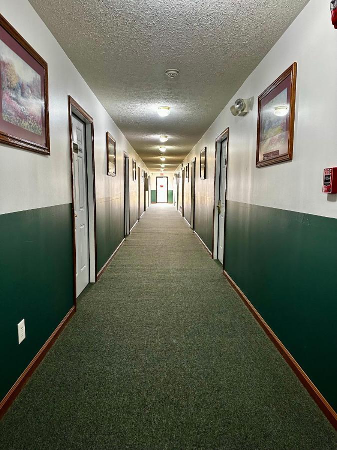 Attica Inn